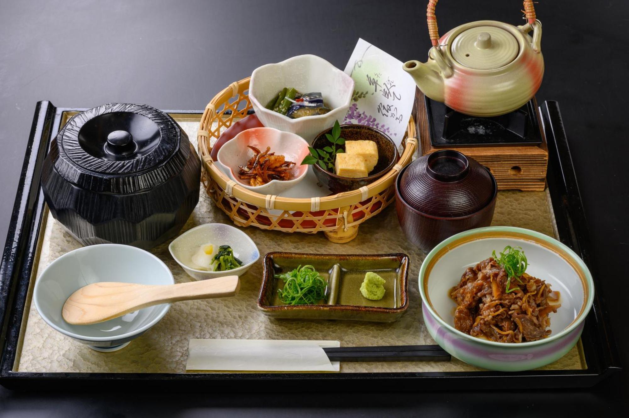 Hotel Green Park Suzuka Bagian luar foto
