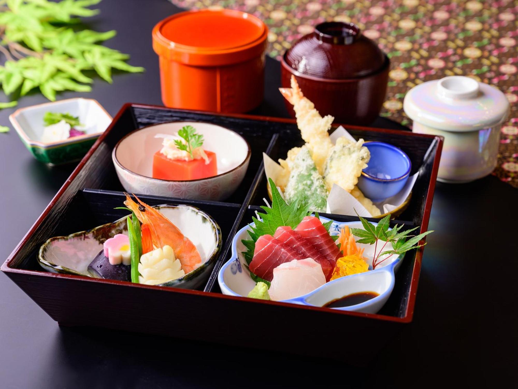 Hotel Green Park Suzuka Bagian luar foto