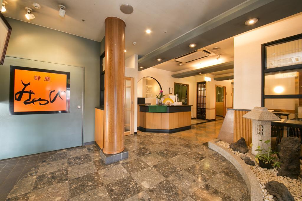 Hotel Green Park Suzuka Bagian luar foto